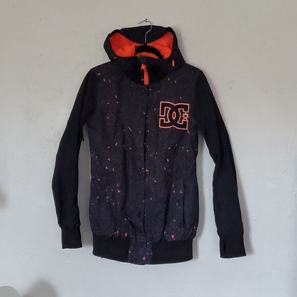 DC Squad 10K Women's Snow Jacket in Black & Orange - Picture 3 of 16